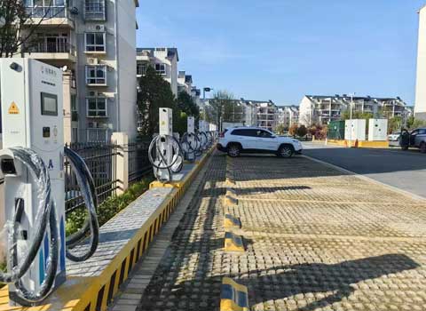 光儲充一體機助力城市公共充電站(圖1)